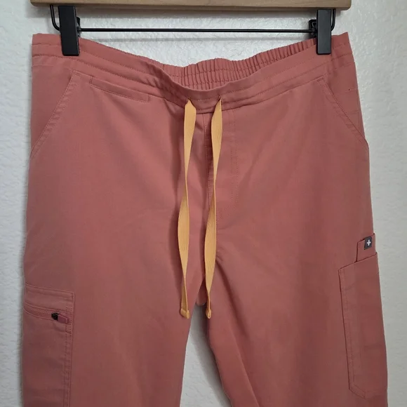 Figs Coral Scrub Set Women's Size Small Limited Edition - Picture 5 of 15